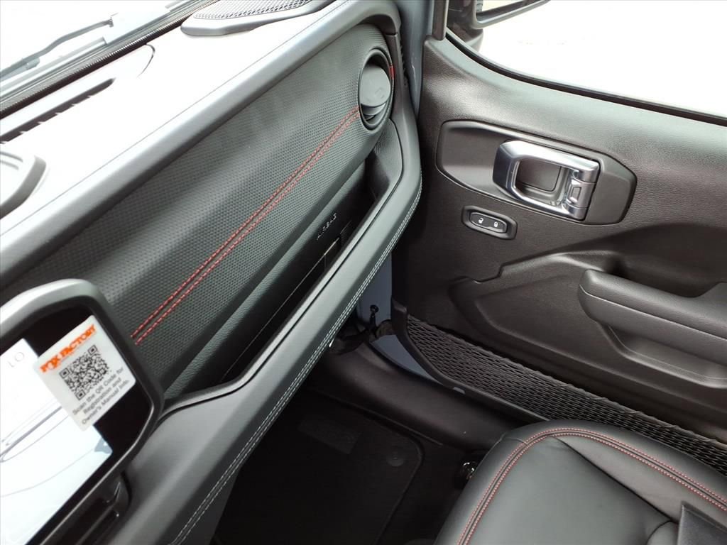 New 2025 Jeep Gladiator Rubicon w/ Convenience Group image 29