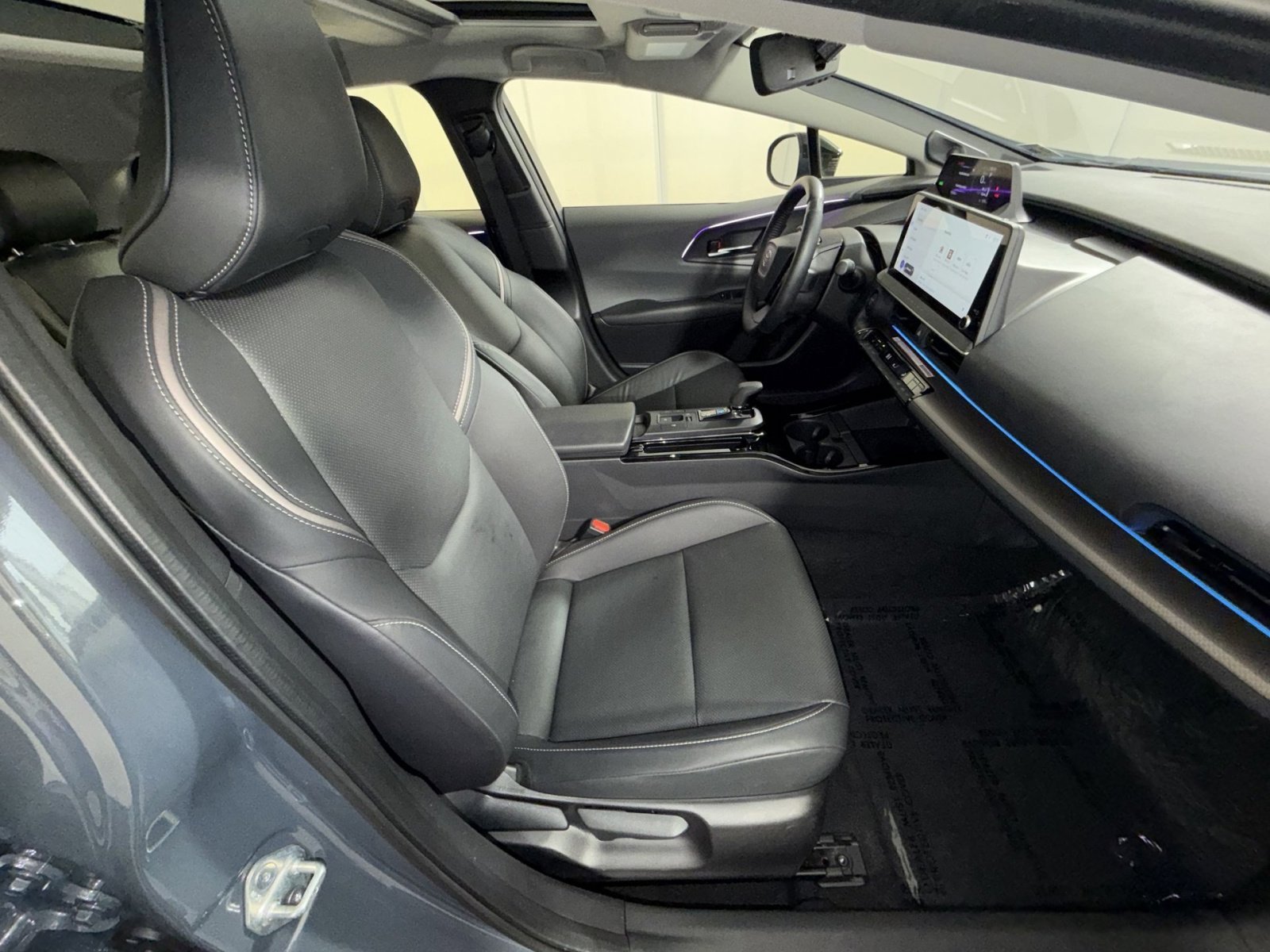 Used 2024 Toyota Prius Limited image 26