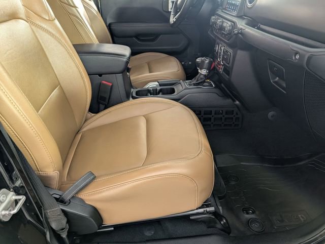 Used 2022 Jeep Gladiator Rubicon w/ Cold Weather Group image 31