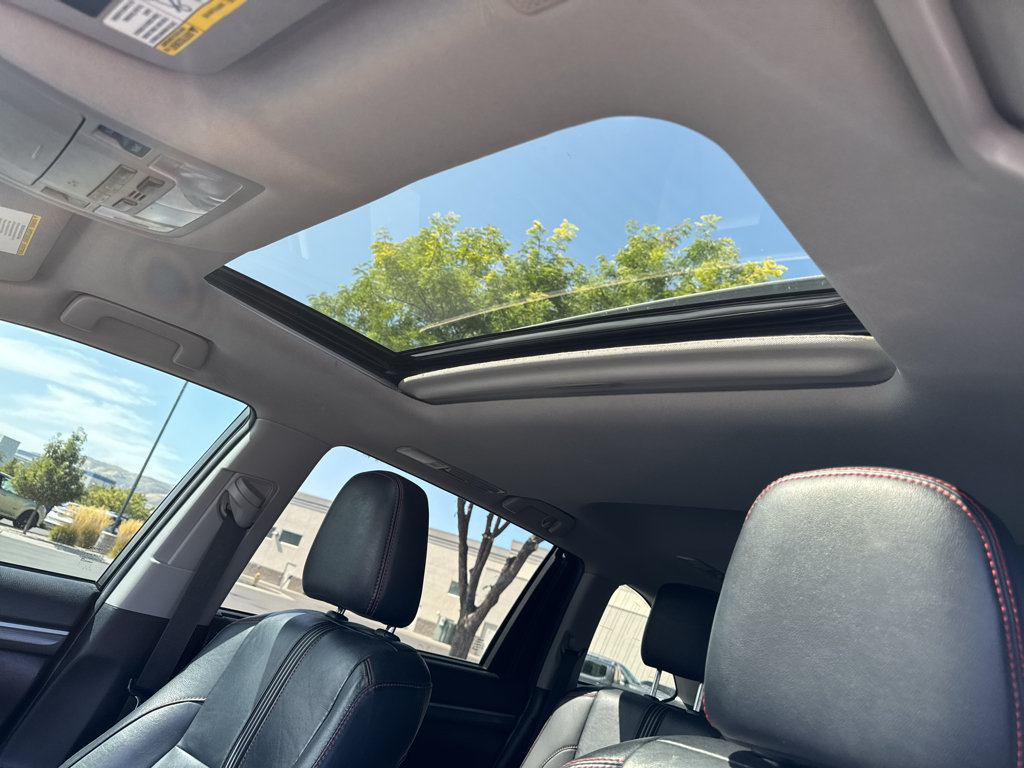 Used 2019 Toyota Highlander SE AWD/4WD image 15