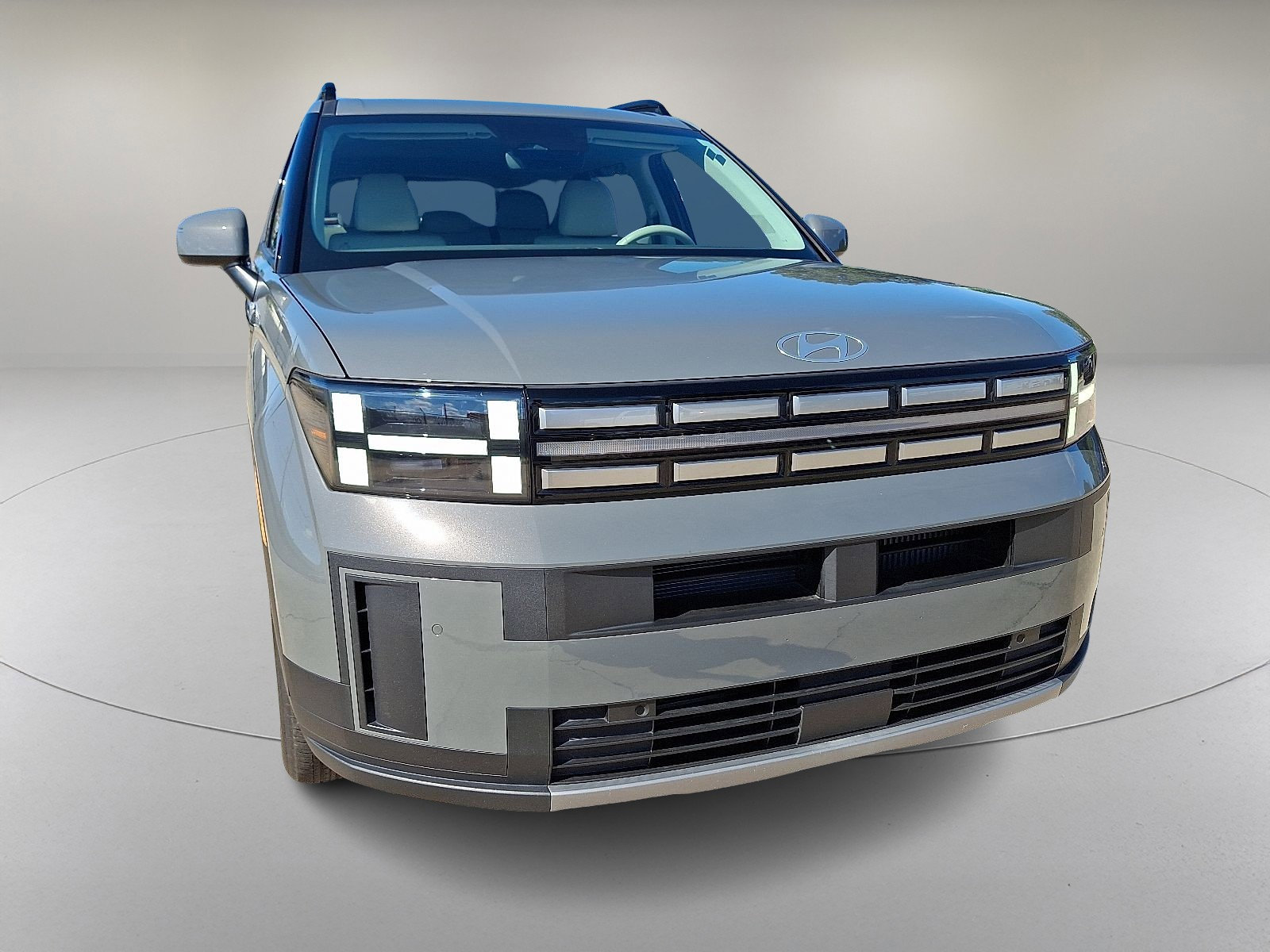 Used 2024 Hyundai Santa Fe SEL image 2