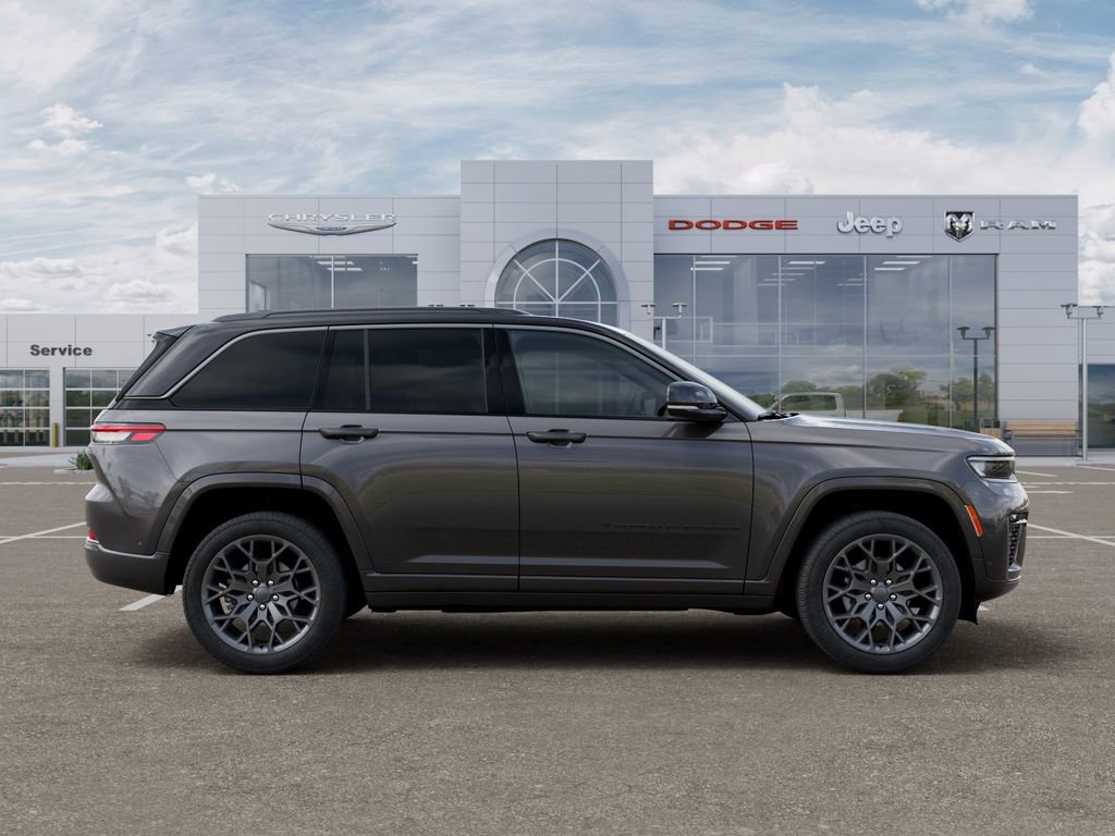 New 2026 Jeep Grand Cherokee Summit w/ Obsidian Package AWD/4WD image 24
