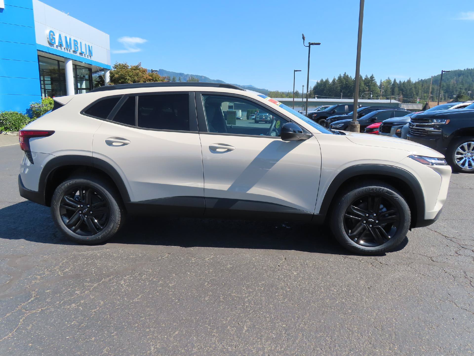 New 2026 Chevrolet Trax ACTIV w/ Driver Confidence Package FWD image 9