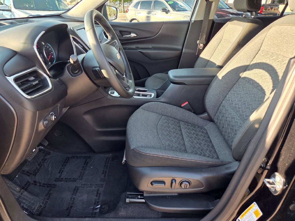 Used 2024 Chevrolet Equinox LT AWD/4WD image 5
