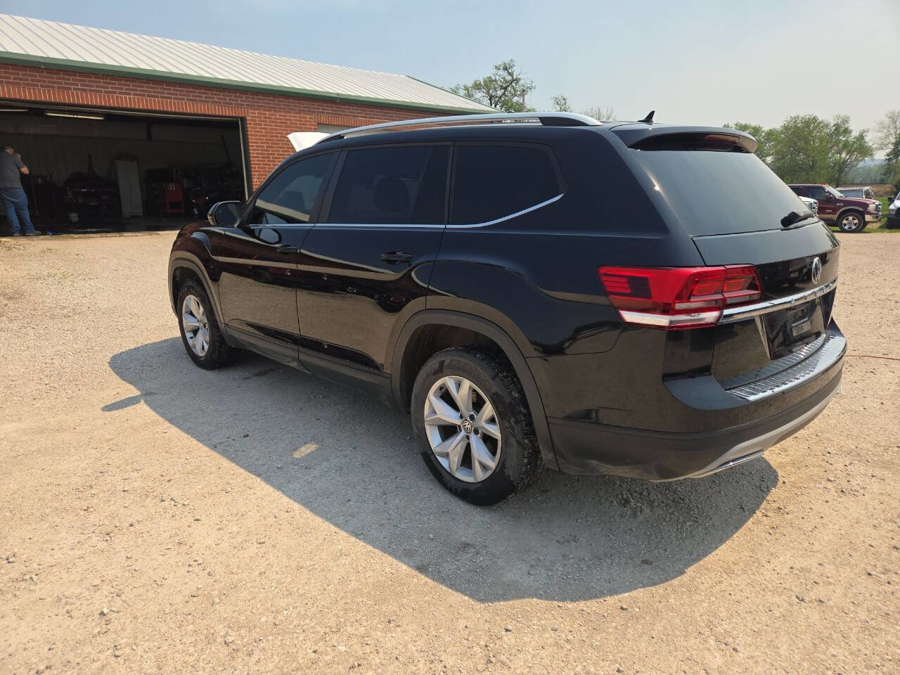 Used 2019 Volkswagen Atlas S FWD image 6