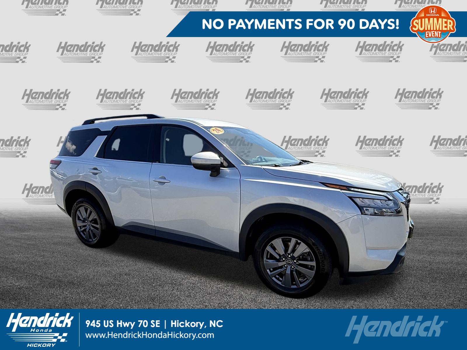 Used 2024 Nissan Pathfinder SV