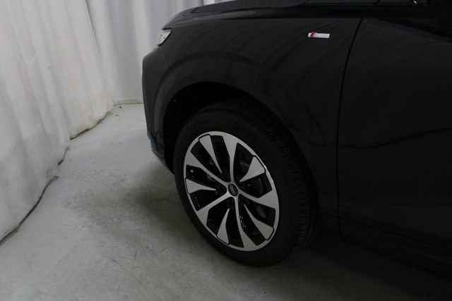 New 2026 Audi Q3 quattro 2.0T image 30