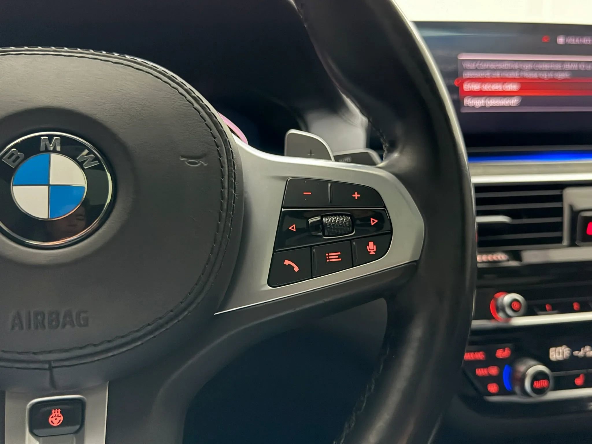 Used 2020 BMW M550i xDrive AWD/4WD image 24