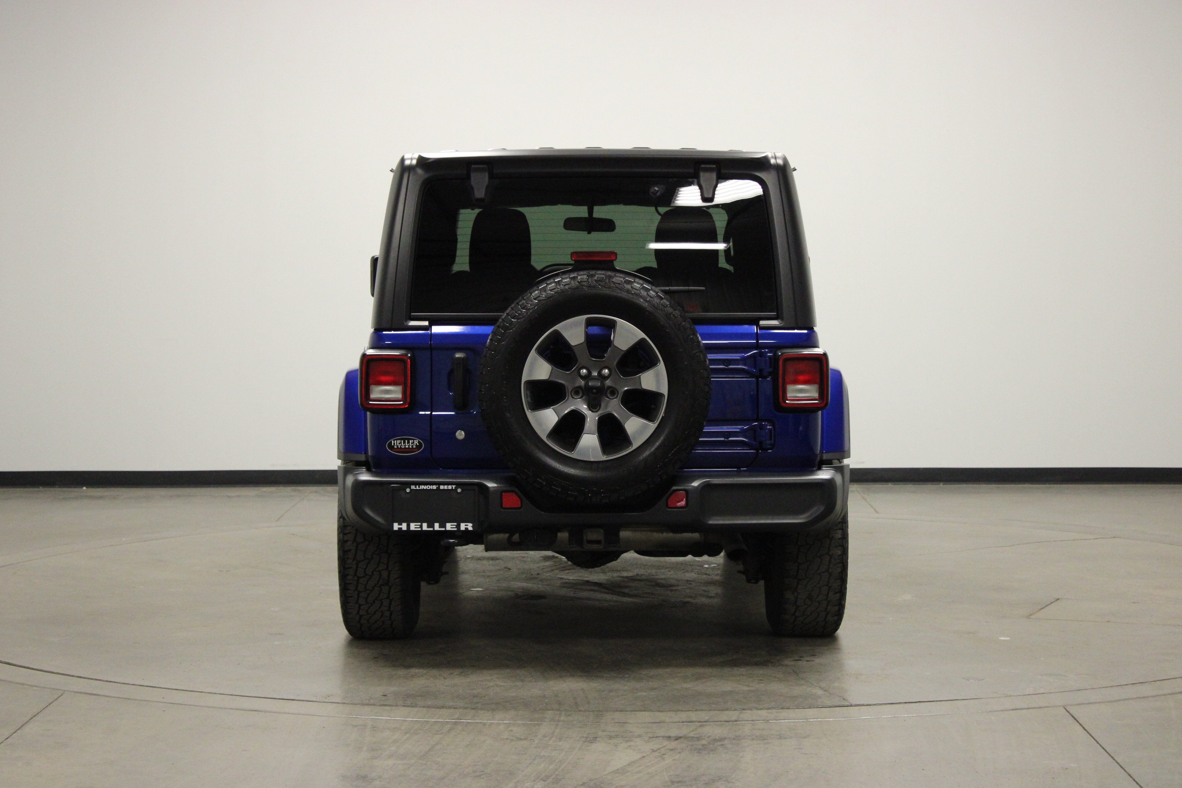 Used 2019 Jeep Wrangler Unlimited Sahara w/ Dual Top Group AWD/4WD image 7