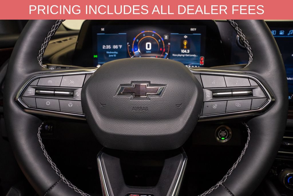 Used 2025 Chevrolet Traverse Z71 w/ Enhanced Driving Package AWD/4WD image 21