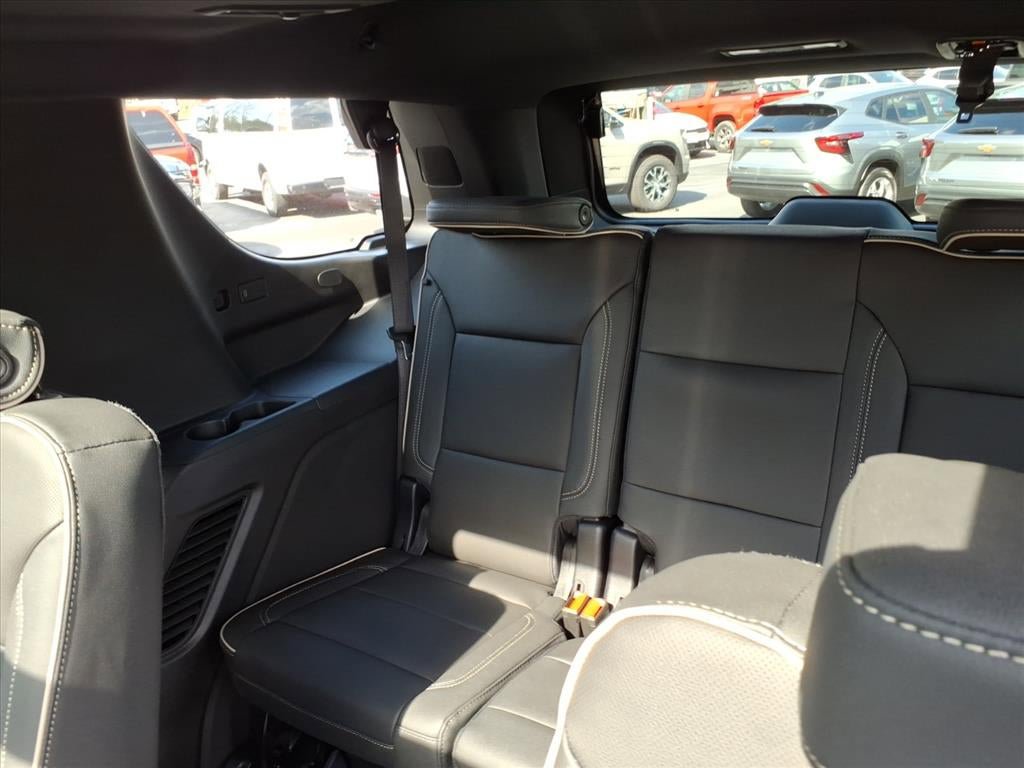 New 2026 GMC Yukon Elevation AWD/4WD image 13