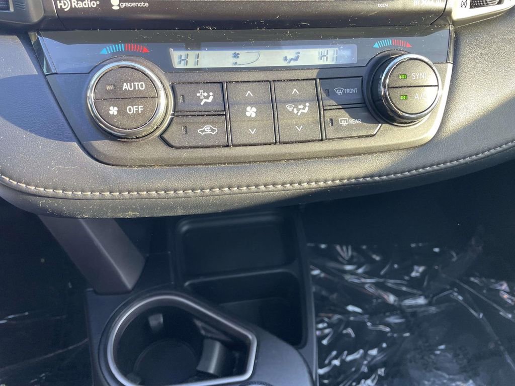 Used 2016 Toyota RAV4 XLE image 40