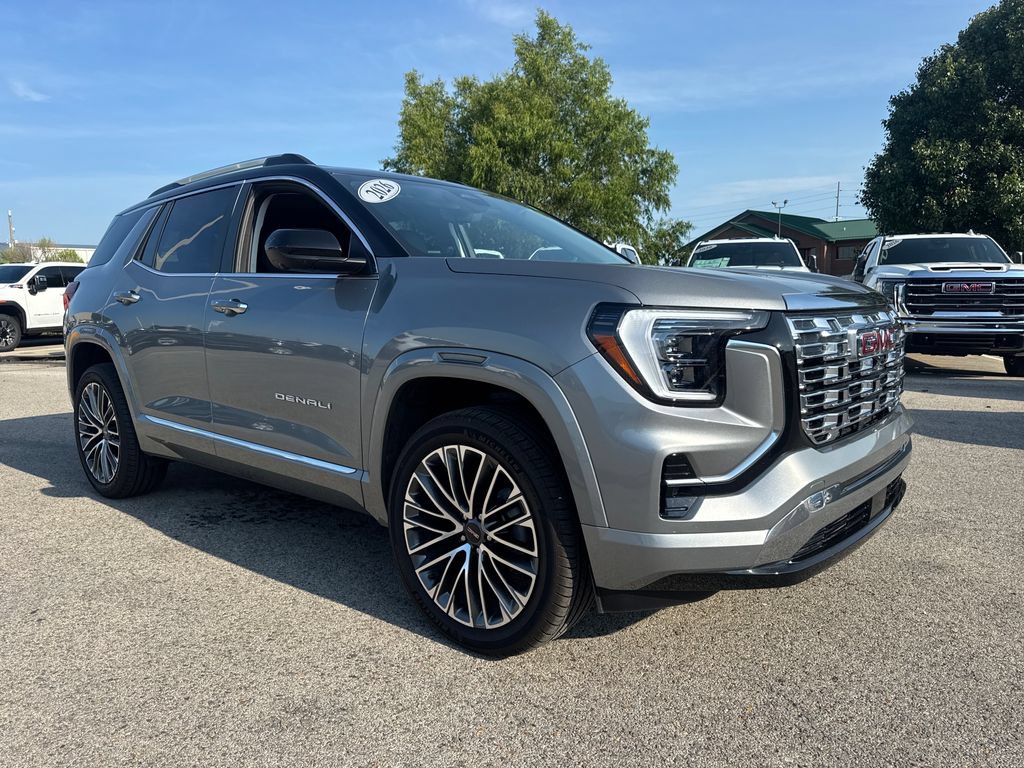 Used 2026 GMC Terrain Denali AWD/4WD image 9