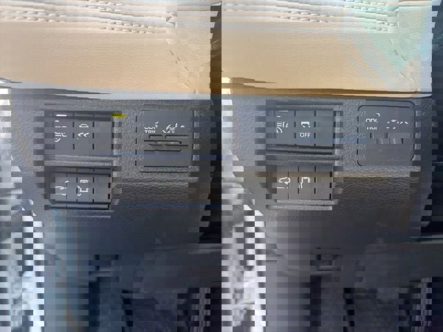 Used 2022 Toyota Avalon XLE w/ Moonroof Package FWD image 8