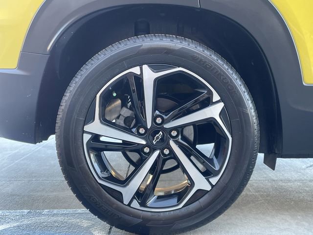 Used 2023 Chevrolet TrailBlazer RS w/ Sun and Liftgate Package image 31