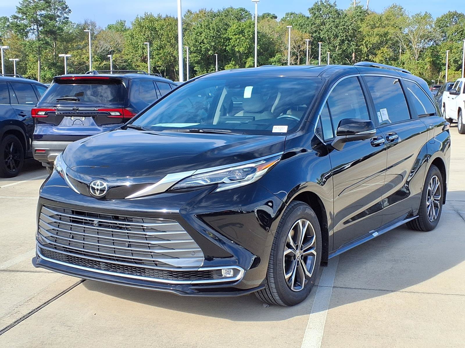 New 2026 Toyota Sienna Platinum AWD/4WD image 3