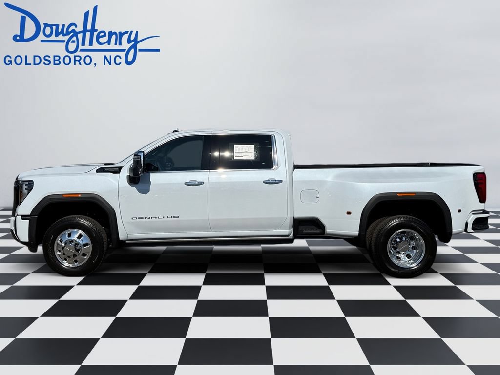 New 2026 GMC Sierra 3500 Denali Ultimate AWD/4WD image 2