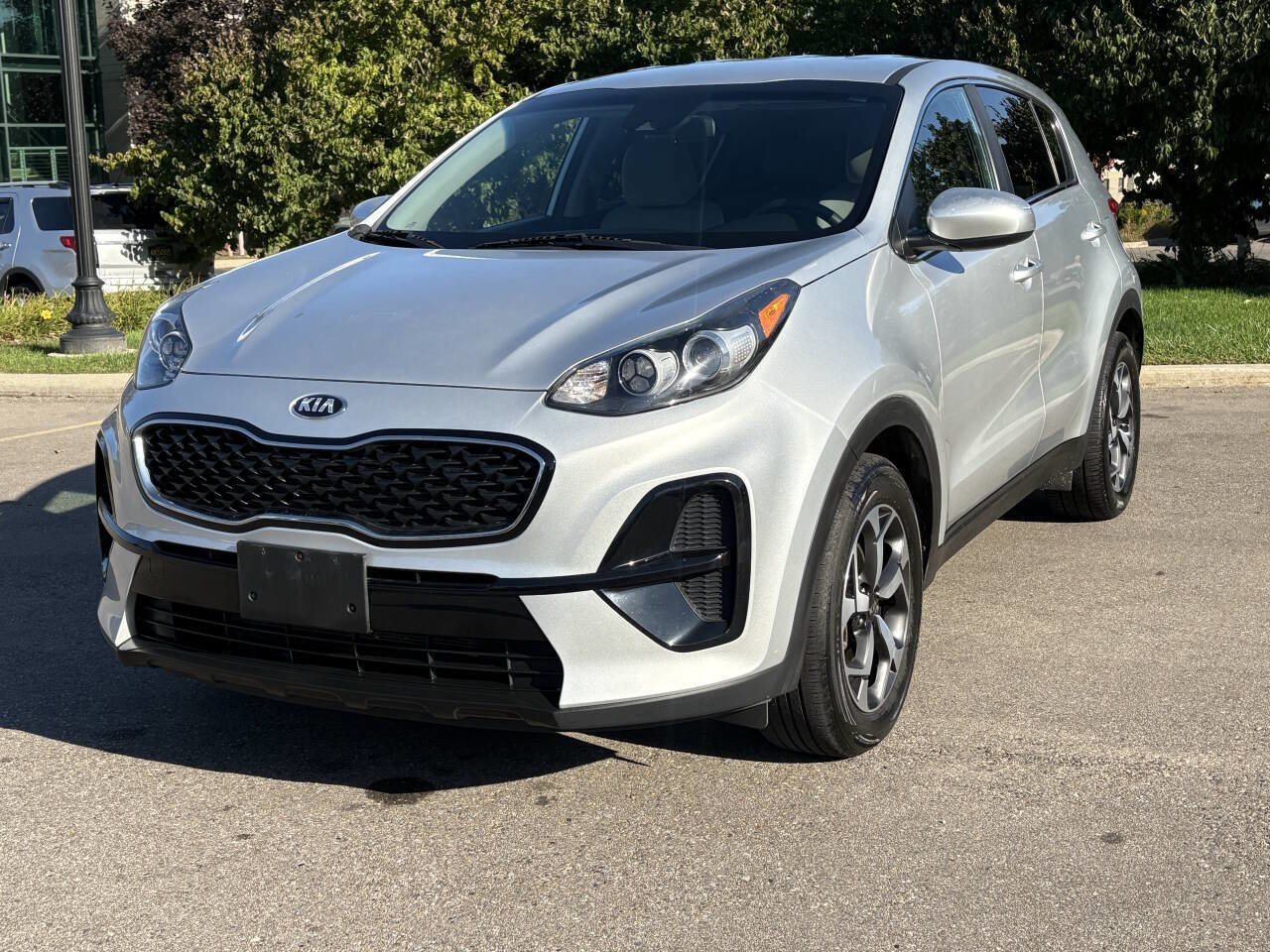 Used 2020 Kia Sportage LX image 4
