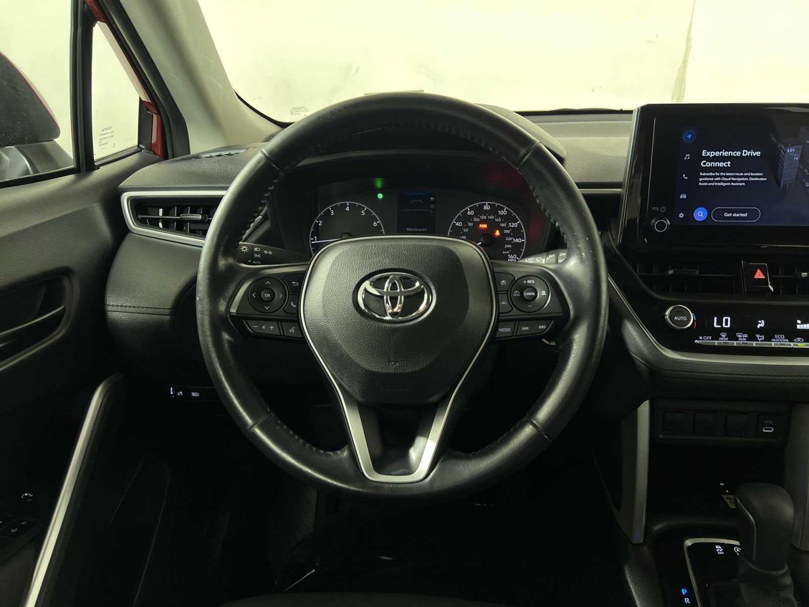 Used 2023 Toyota Corolla Cross LE AWD/4WD image 16