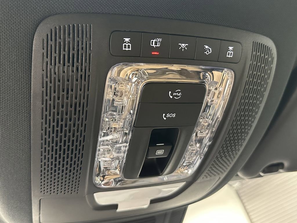 New 2026 Mercedes-Benz GLS 580 4MATIC image 34