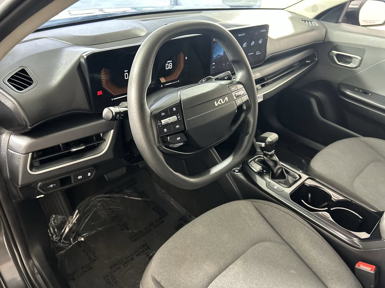 Used 2025 Kia K4 FWD image 11