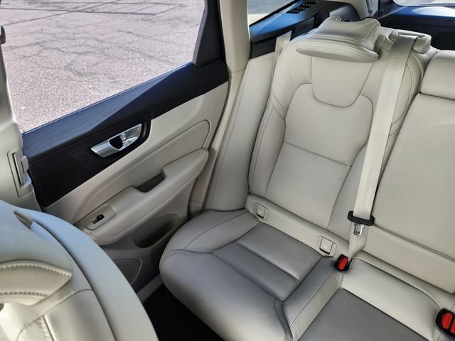 New 2026 Volvo XC60 B5 Ultra w/ Protection Package Premier AWD/4WD image 13