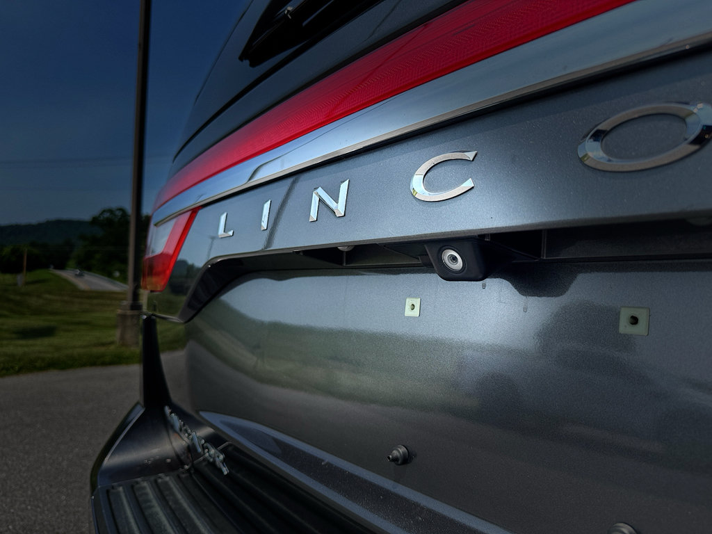 Used 2016 Lincoln Navigator Reserve AWD/4WD image 33