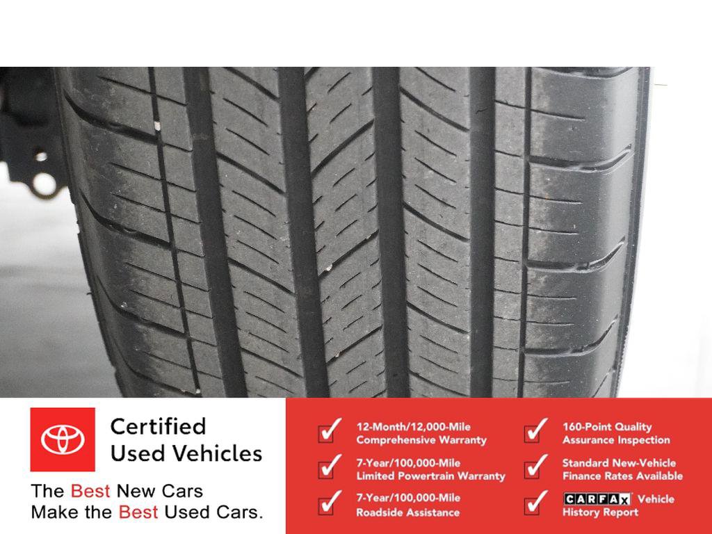 Certified 2022 Toyota Corolla Cross LE w/ Moonroof Package FWD image 30