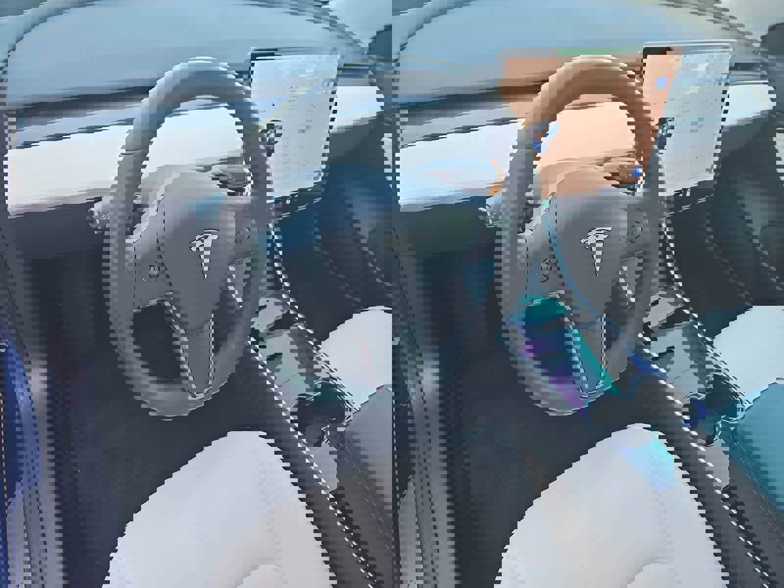 Used 2020 Tesla Model 3 Standard Range image 2