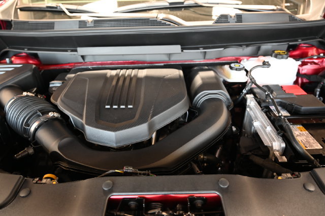 New 2027 Chevrolet Traverse LT w/ LPO, Floor Liner Package FWD image 31