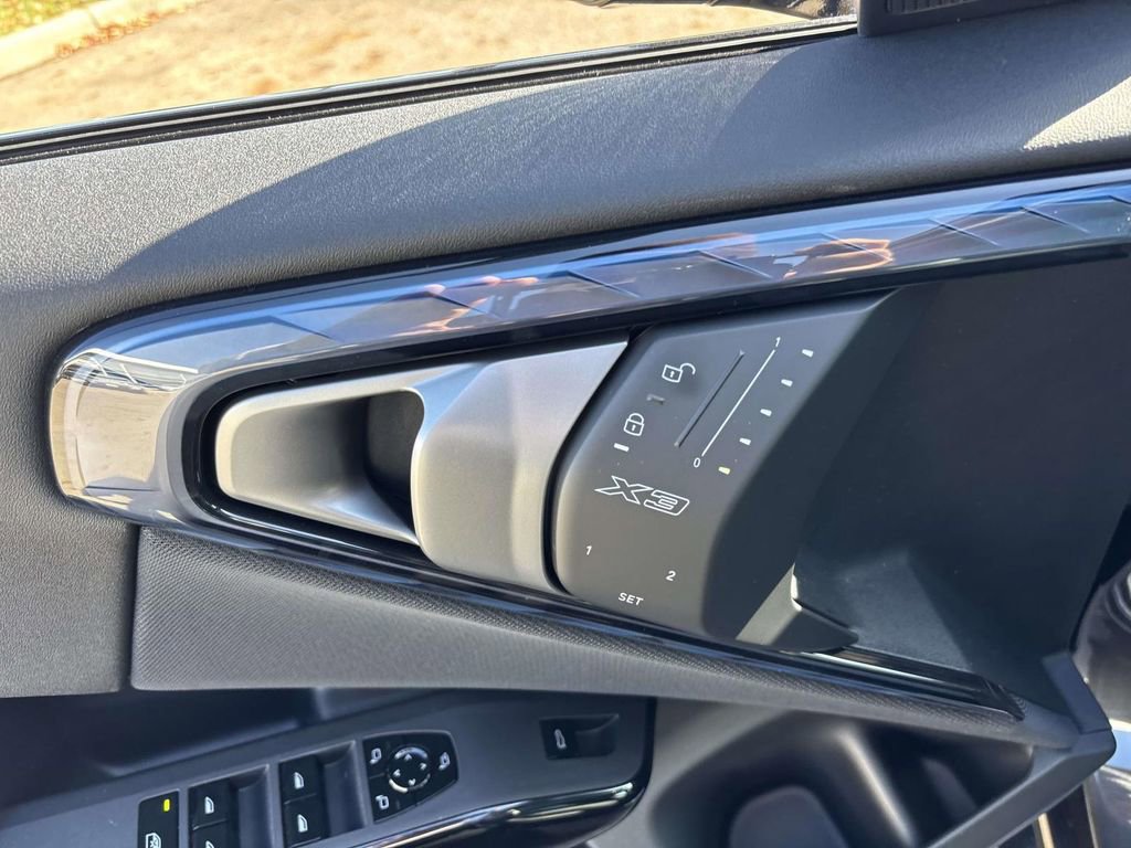 New 2026 BMW X3 xDrive30 w/ Premium Package image 12