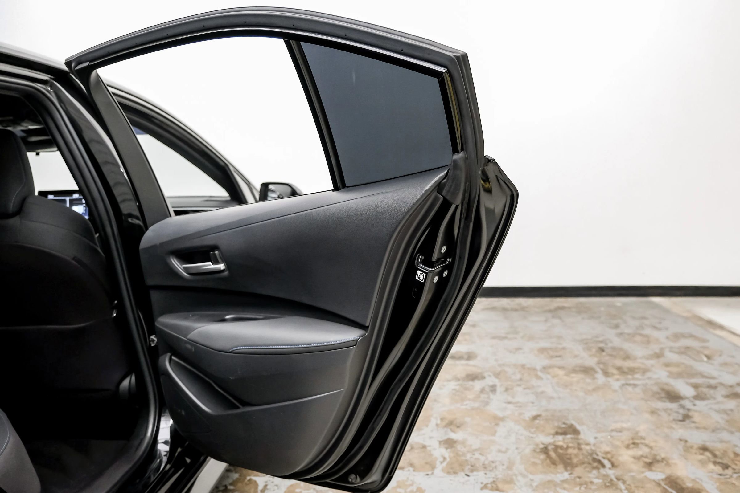 Used 2021 Toyota Corolla SE image 40