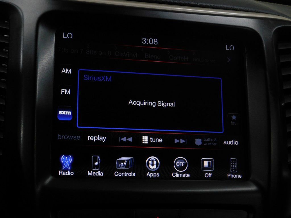 Used 2017 Jeep Cherokee Latitude w/ Comfort & Convenience Group AWD/4WD image 51