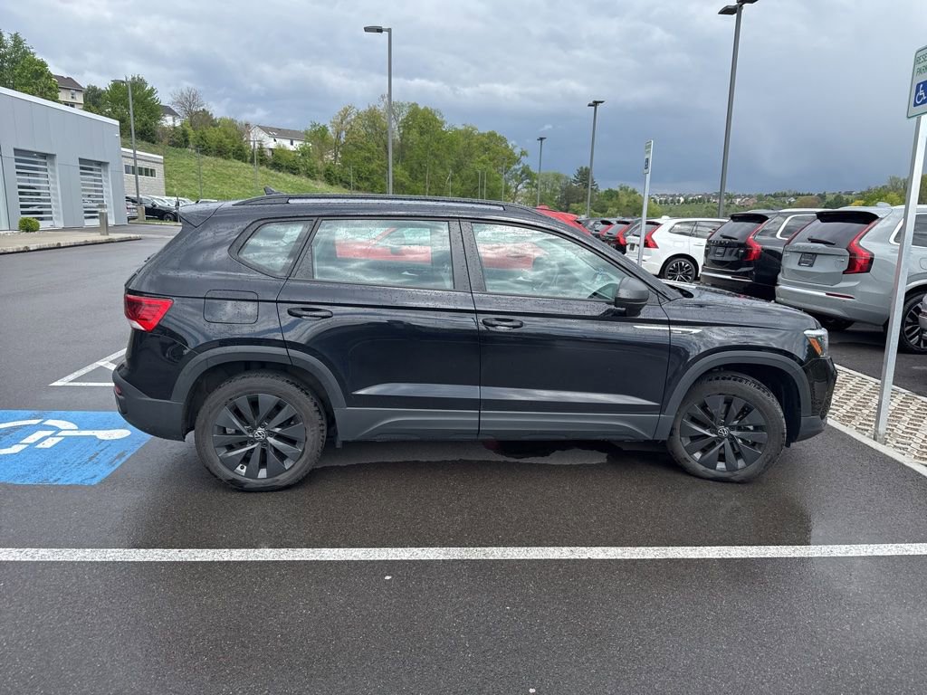 Used 2024 Volkswagen Taos S FWD image 11