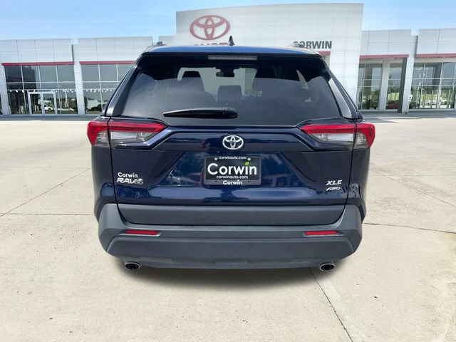Used 2025 Toyota RAV4 XLE AWD/4WD image 4