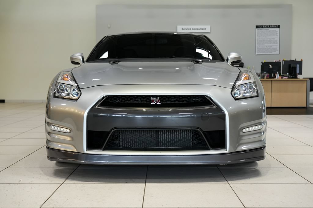Used 2016 Nissan GT-R Premium AWD/4WD image 24