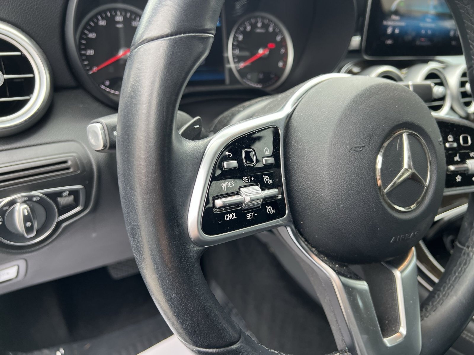 Used 2021 Mercedes-Benz GLC 300 4MATIC Coupe image 30