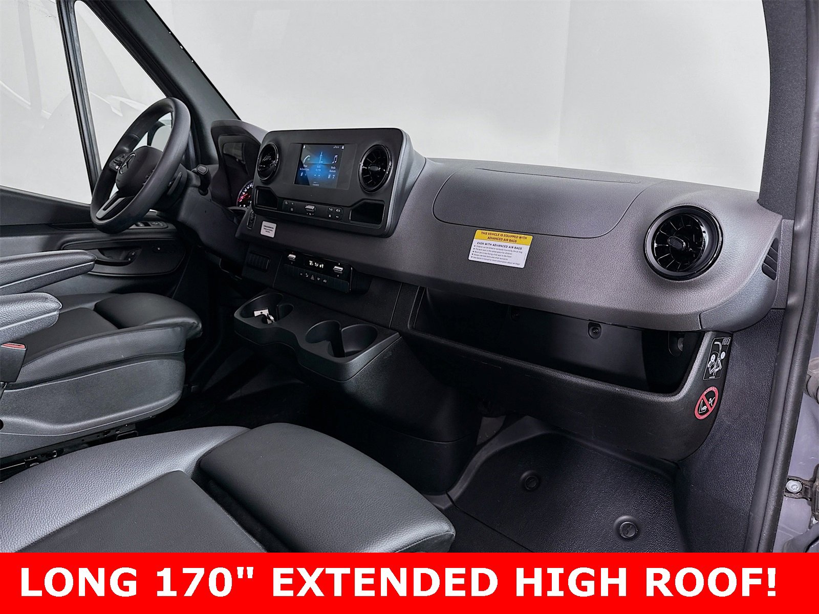 Used 2024 Mercedes-Benz Sprinter 2500 image 24