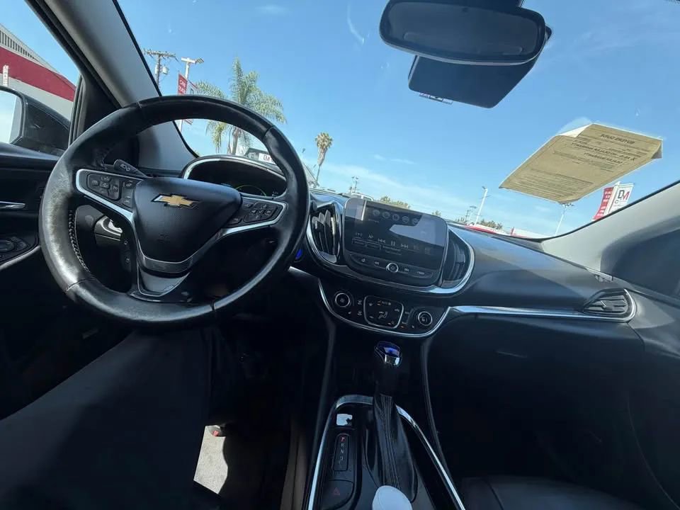 Used 2016 Chevrolet Volt Premier w/ Driver Confidence Package FWD image 6