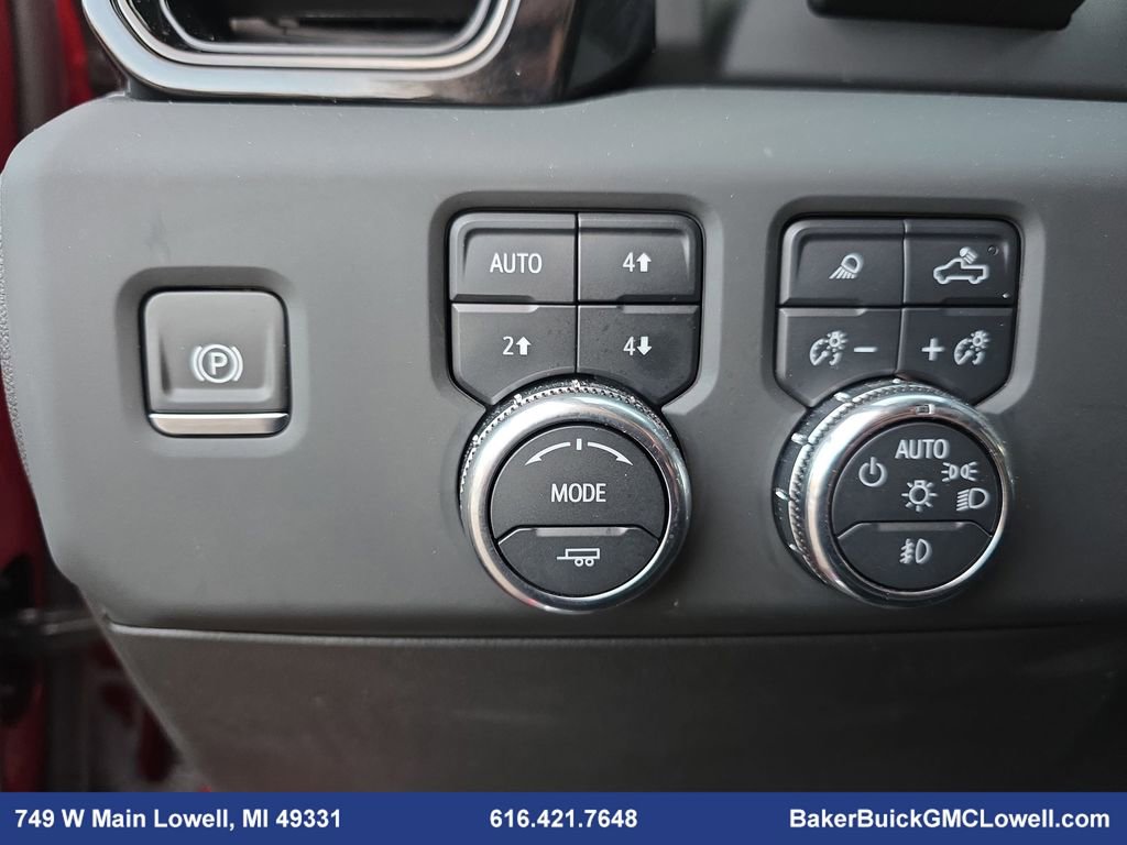 Used 2024 GMC Sierra 1500 AT4 w/ Technology Package image 27