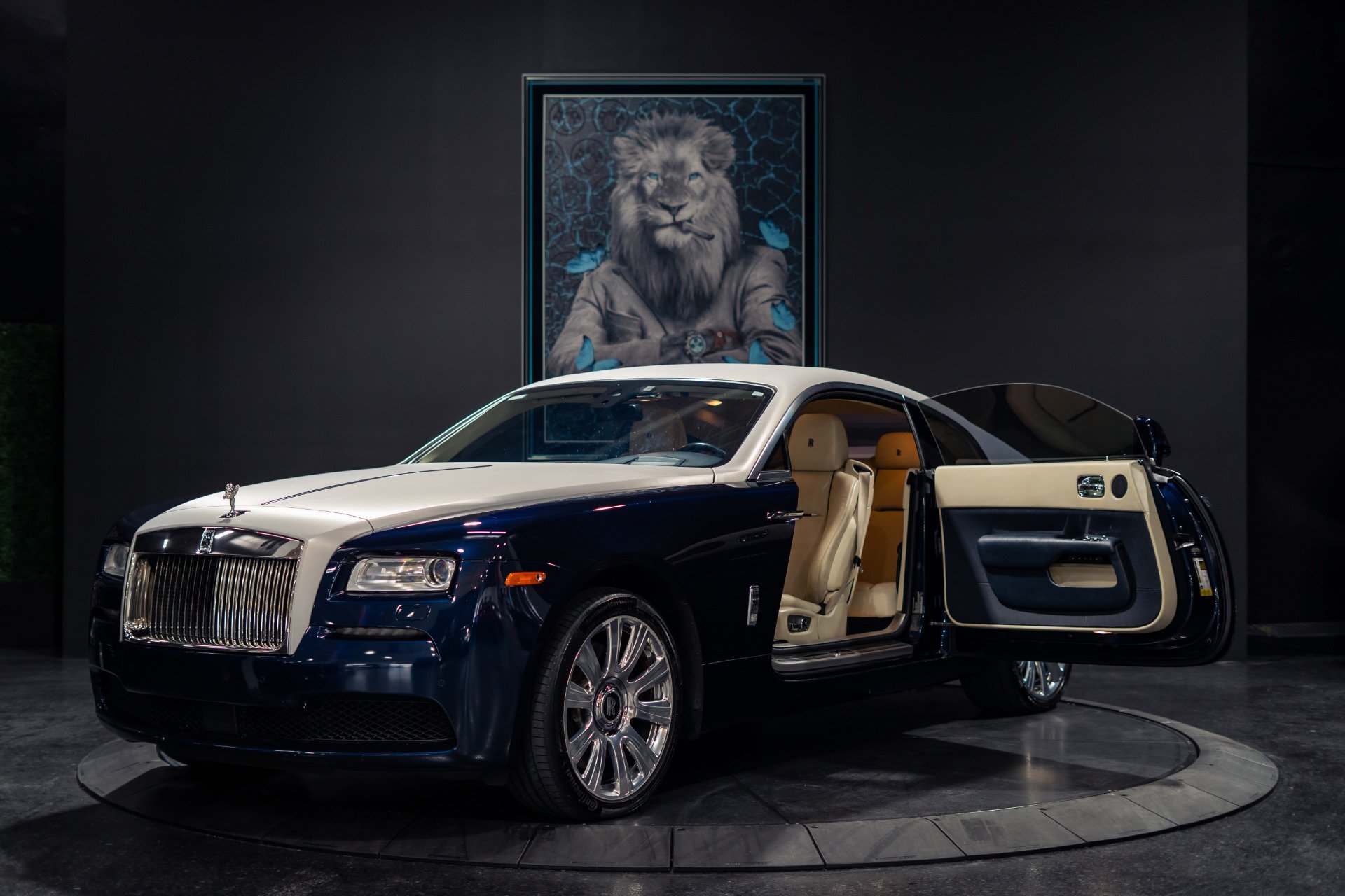 Used 2014 Rolls-Royce Wraith RWD image 1
