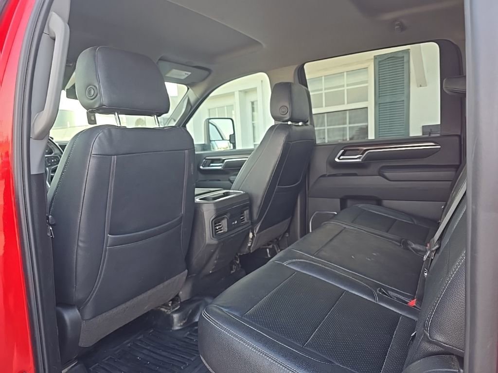 Used 2024 Chevrolet Silverado 3500 LT w/ Convenience Package image 12
