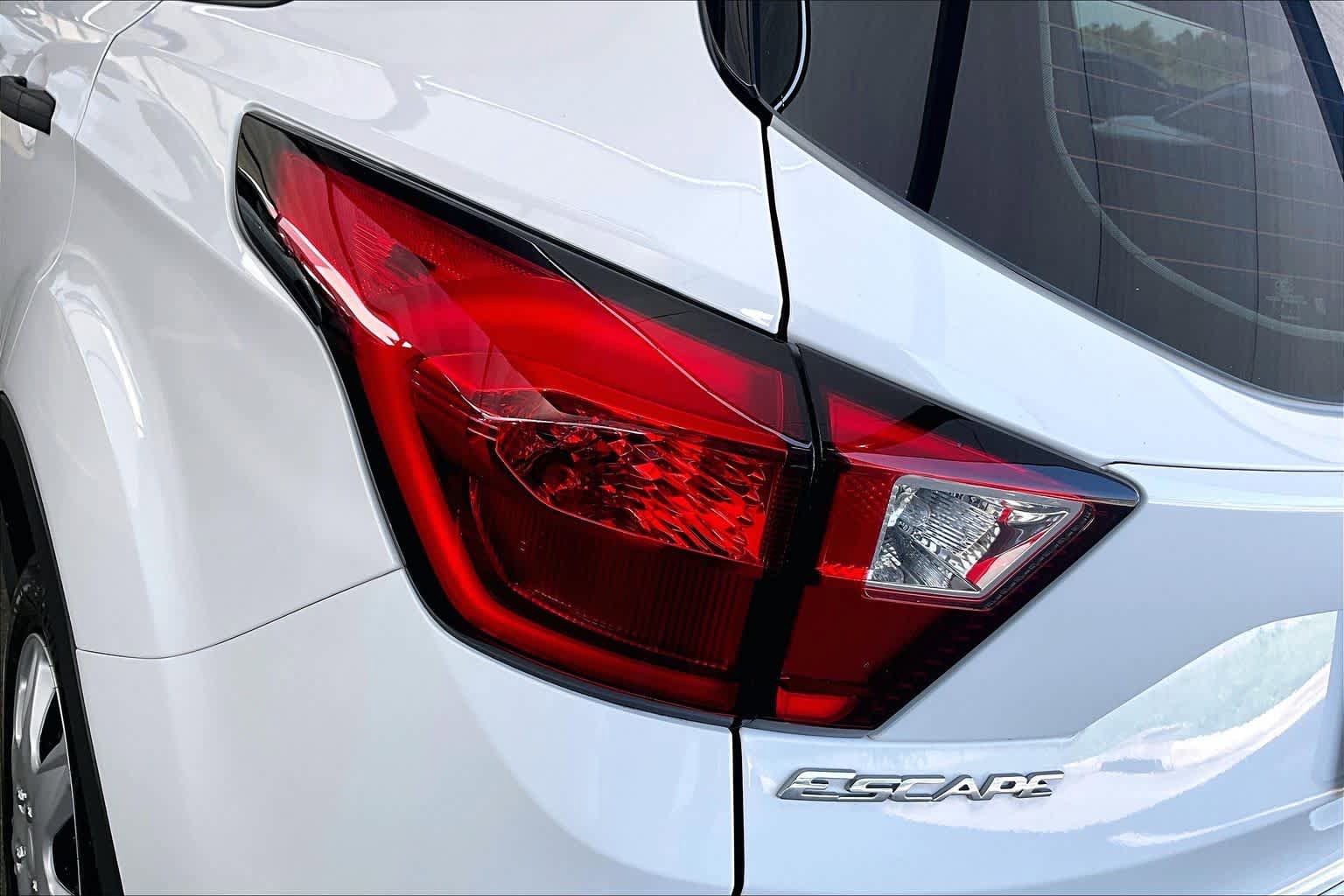 Used 2019 Ford Escape S FWD image 28