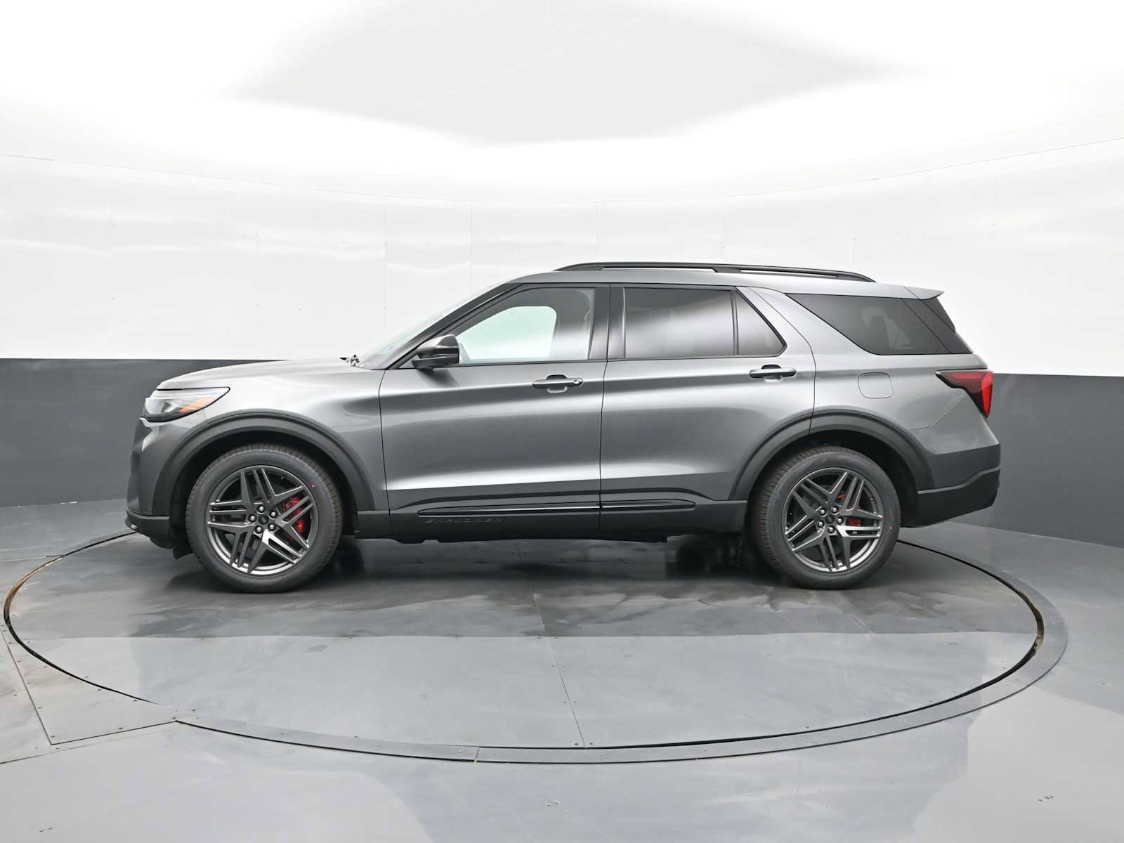 New 2026 Ford Explorer ST image 5