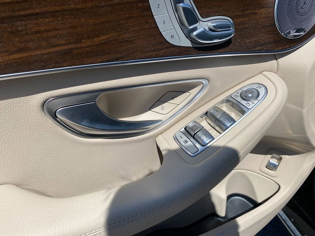 Used 2021 Mercedes-Benz C 300 4MATIC Sedan image 36