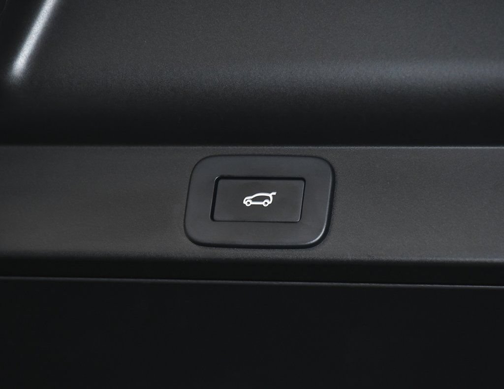 Used 2025 Land Rover Range Rover SE AWD/4WD image 71