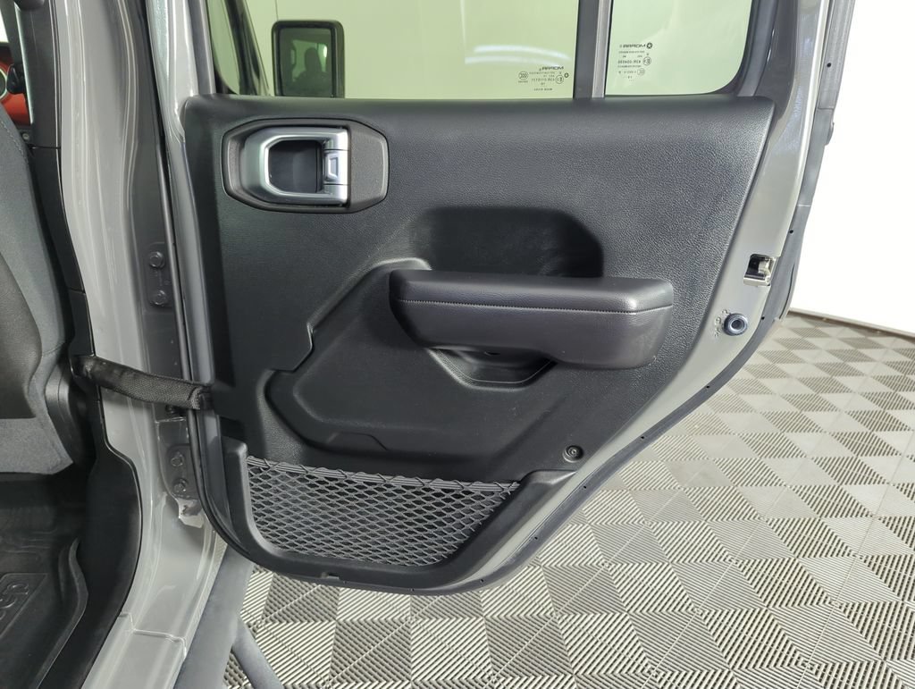 Used 2020 Jeep Gladiator Rubicon AWD/4WD image 29