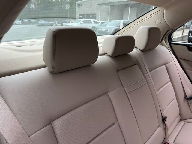 Used 2014 Mercedes-Benz E 350 Sedan image 31