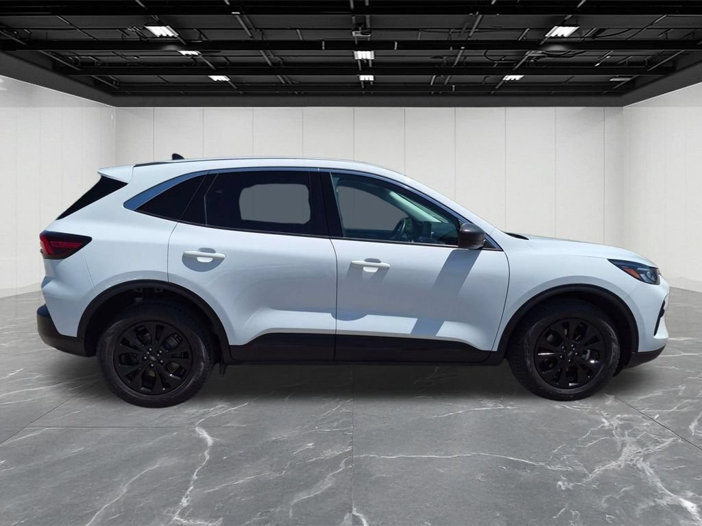 Used 2023 Ford Escape Active FWD image 6