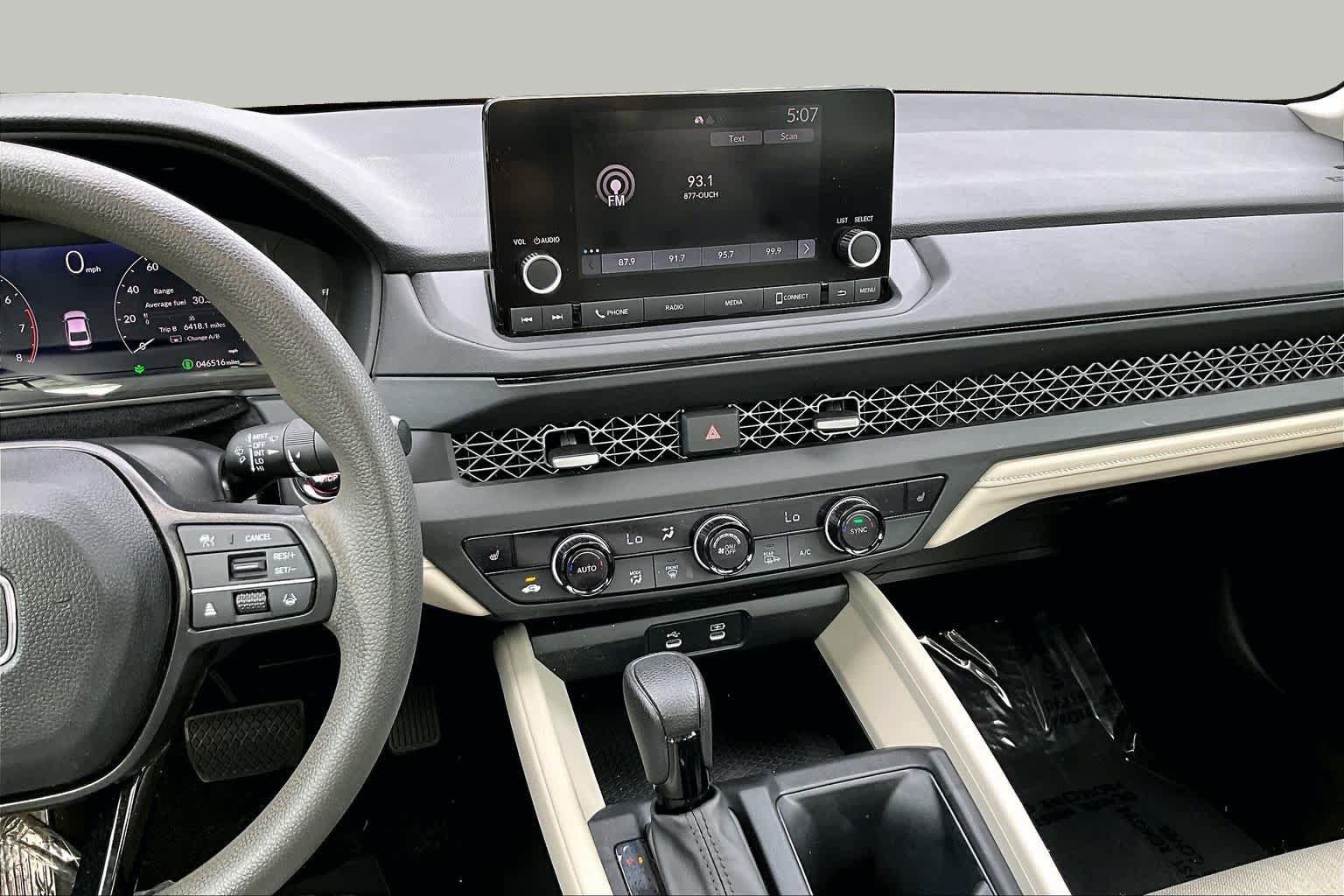 Used 2023 Honda Accord EX image 7